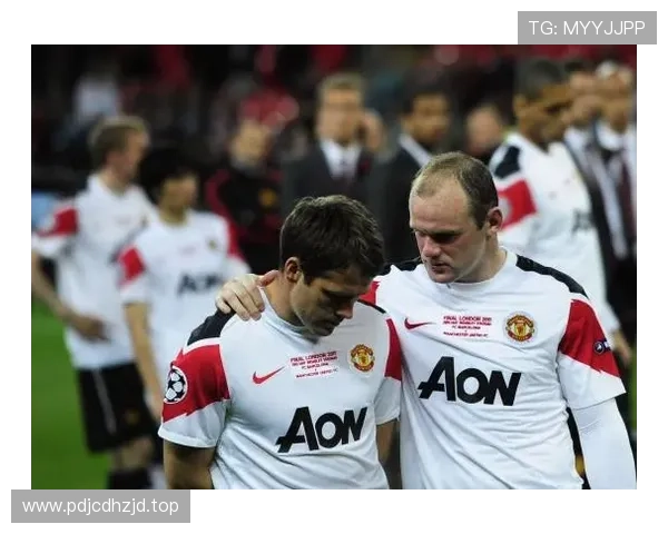 鲁尼欧文支持卡里克执教 两年合同有何不妥